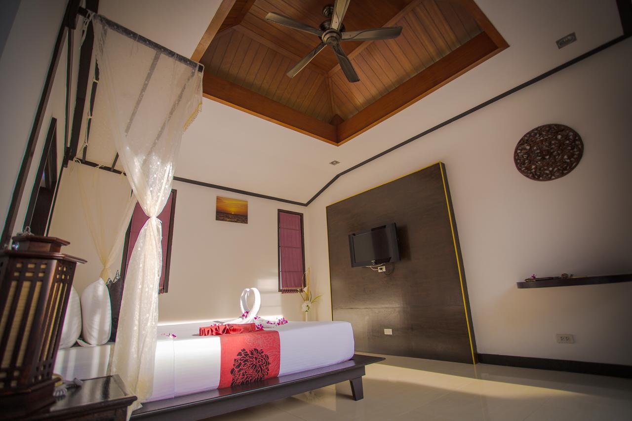 The Iris Pool Villa Rawai Phòng bức ảnh