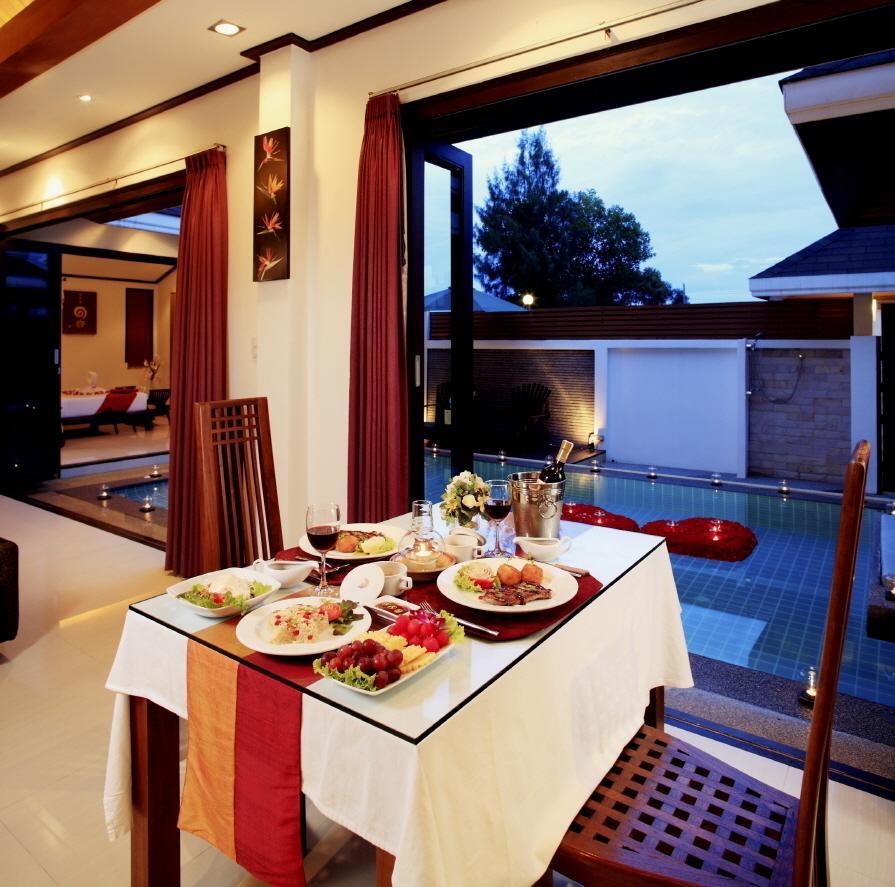The Iris Pool Villa Rawai Phòng bức ảnh
