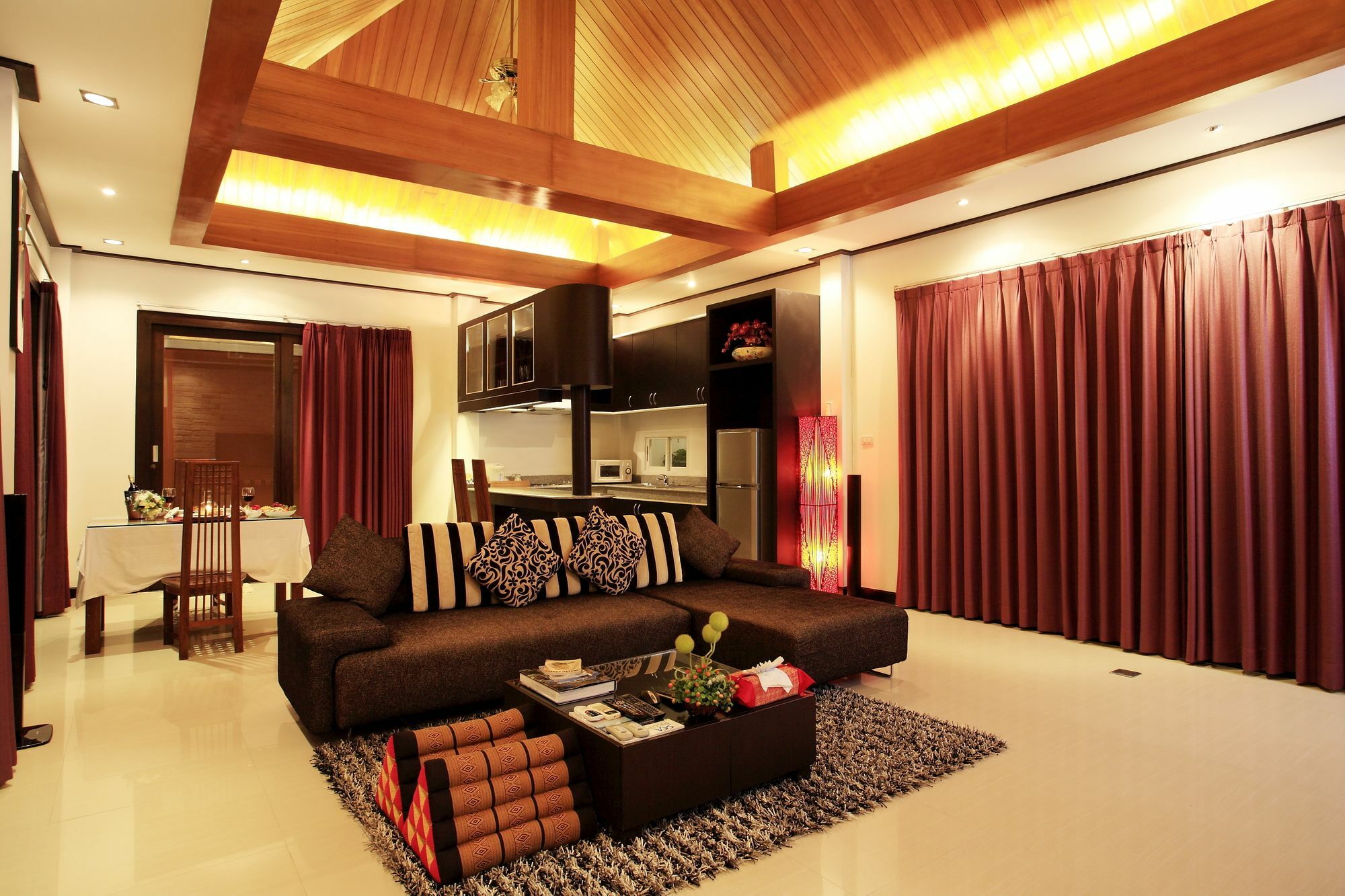 The Iris Pool Villa Rawai Ngoại thất bức ảnh